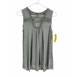 POL Ladies Size Small Shirt